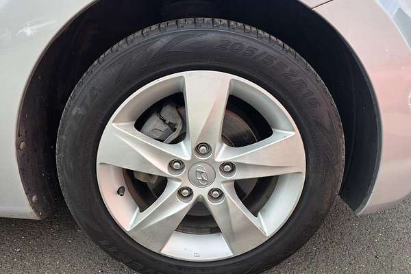 2011 Hyundai Elantra Premium MD
