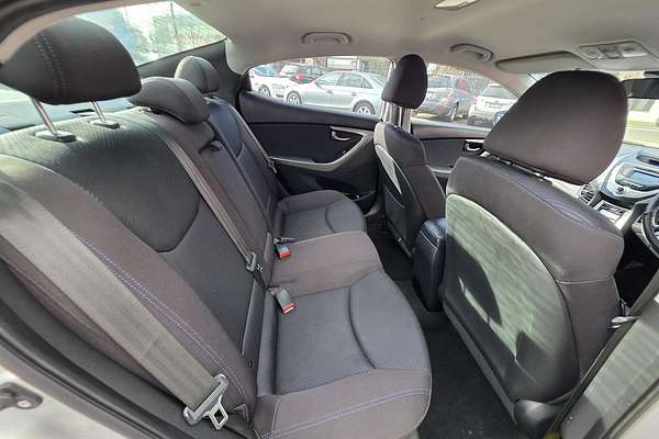2011 Hyundai Elantra Premium MD