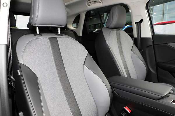 2025 MG MGS5 EV Essence 49 ZS3EM