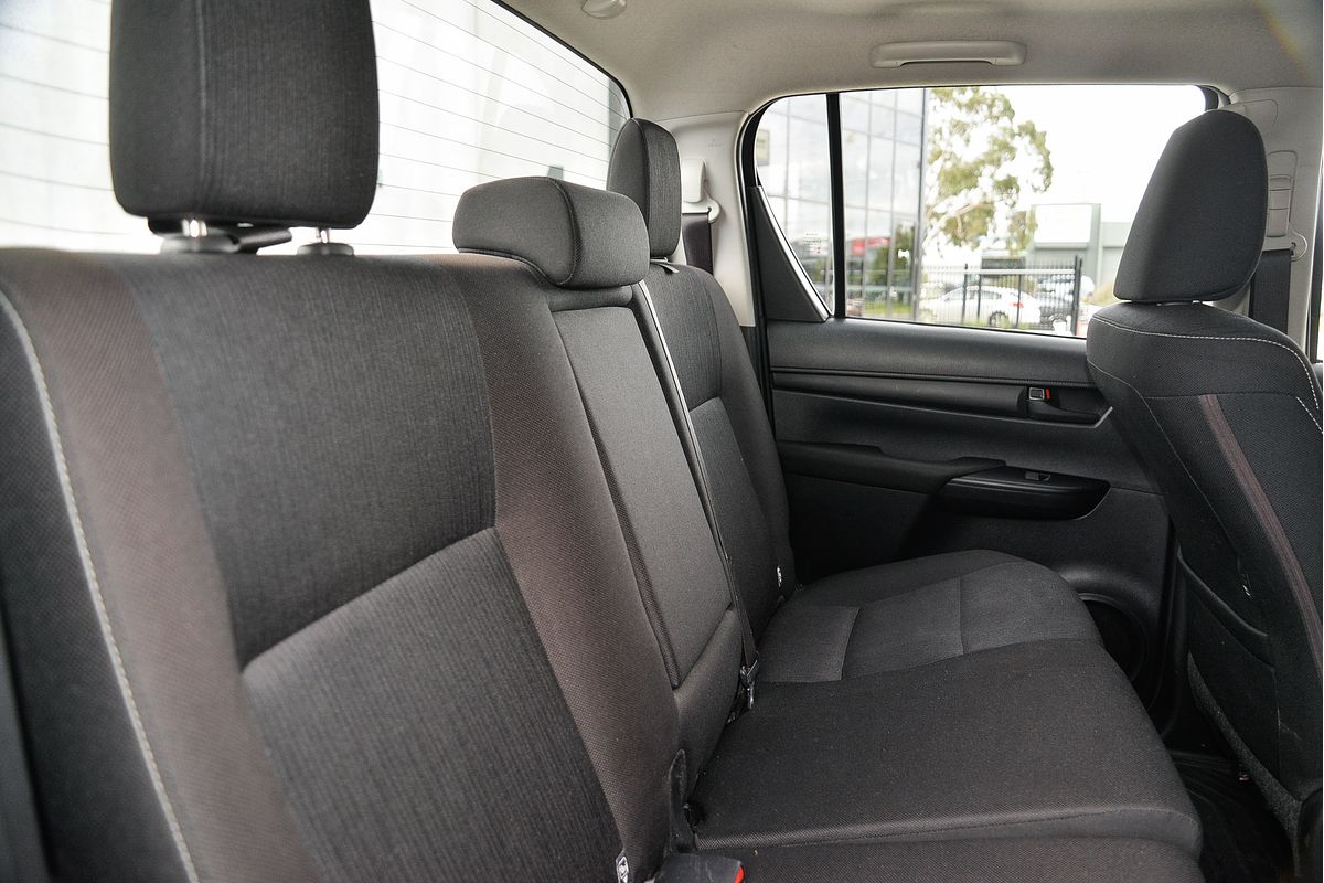 2019 Toyota Hilux SR GUN126R 4X4