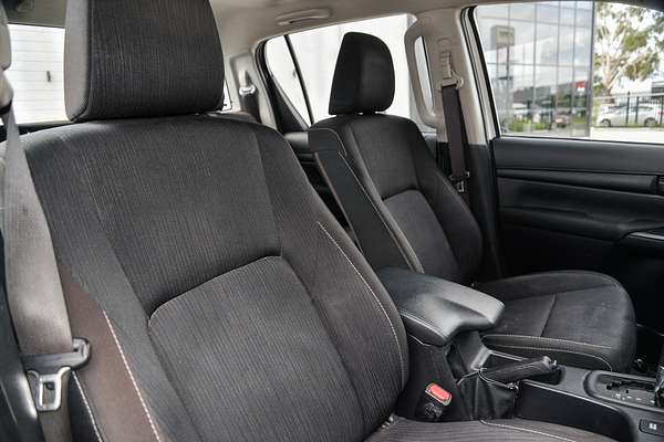 2019 Toyota Hilux SR GUN126R 4X4