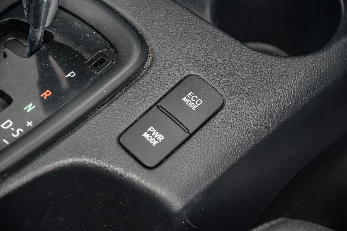 2019 Toyota Hilux SR GUN126R 4X4