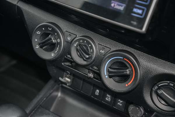 2019 Toyota Hilux SR GUN126R 4X4