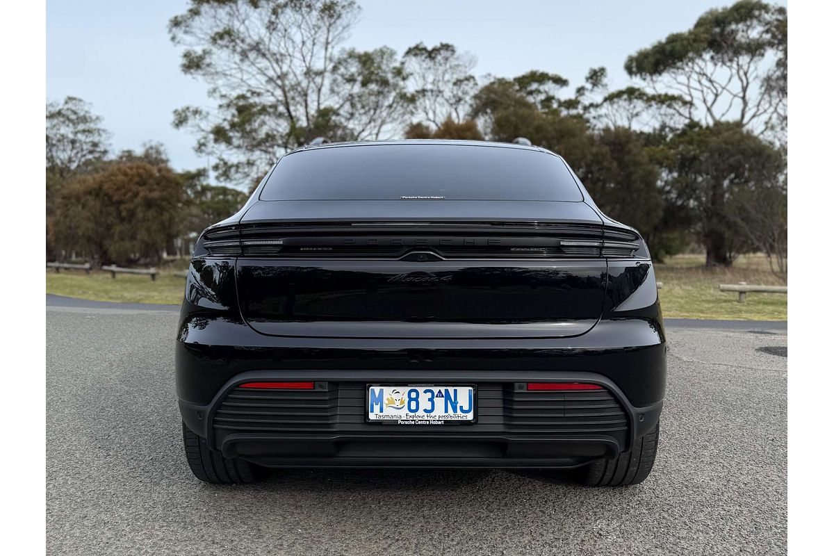 2024 Porsche Macan 4 XAB