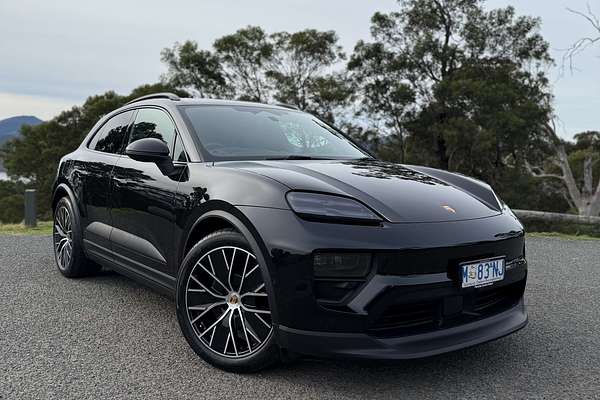2024 Porsche Macan 4 XAB