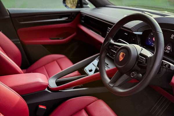 2024 Porsche Macan 4 XAB