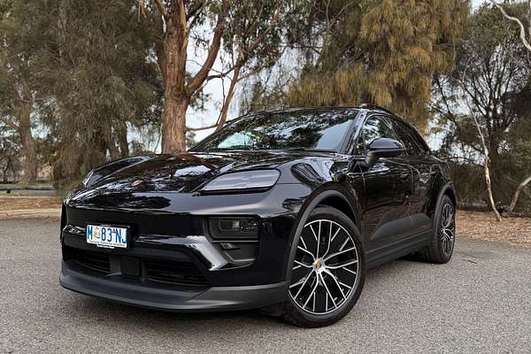 2024 Porsche Macan 4 XAB