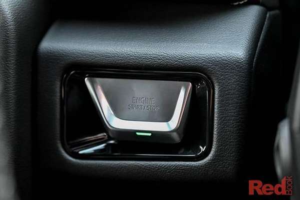 2025 GMC Yukon DENALI MY25