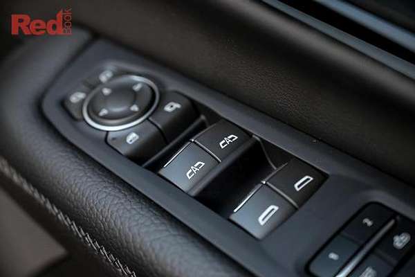 2025 GMC Yukon DENALI MY25