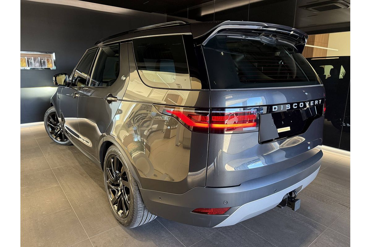 2025 Land Rover Discovery D350 S Series 5