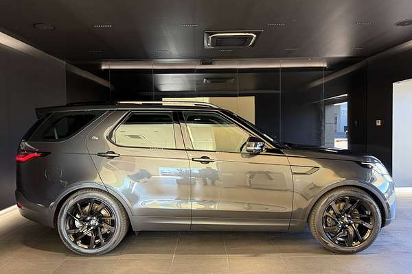 2025 Land Rover Discovery D350 S Series 5