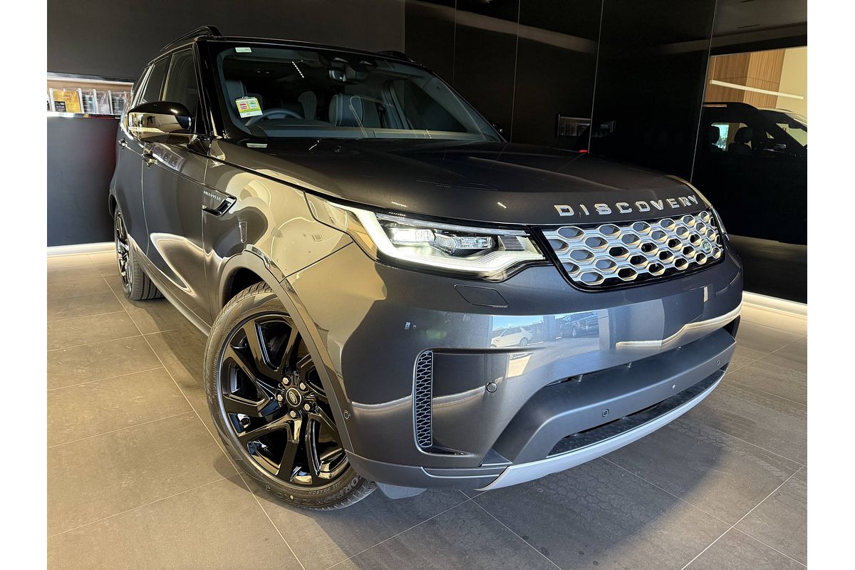 2025 Land Rover Discovery D350 S Series 5