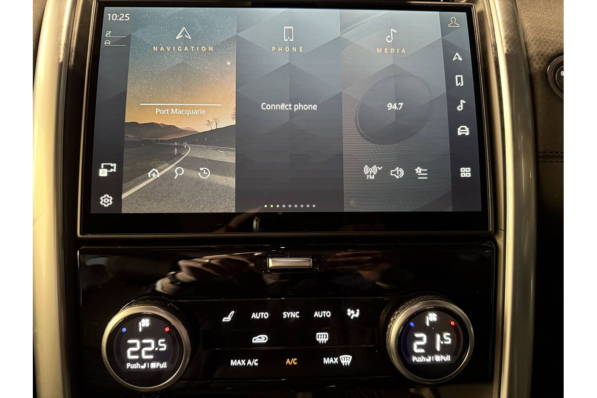 2025 Land Rover Discovery D350 S Series 5
