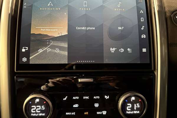 2025 Land Rover Discovery D350 S Series 5