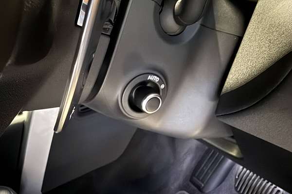 2025 Land Rover Discovery D350 S Series 5