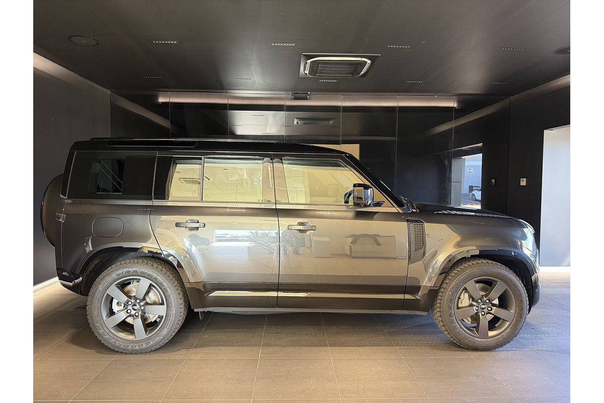 2025 Land Rover Defender 110 D350 X-Dynamic SE L663