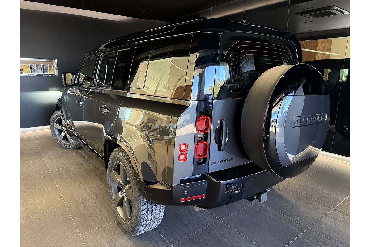 2025 Land Rover Defender 110 D350 X-Dynamic SE L663