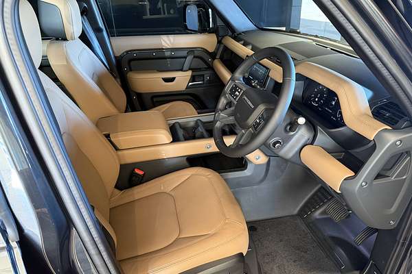 2025 Land Rover Defender 110 D350 X-Dynamic SE L663