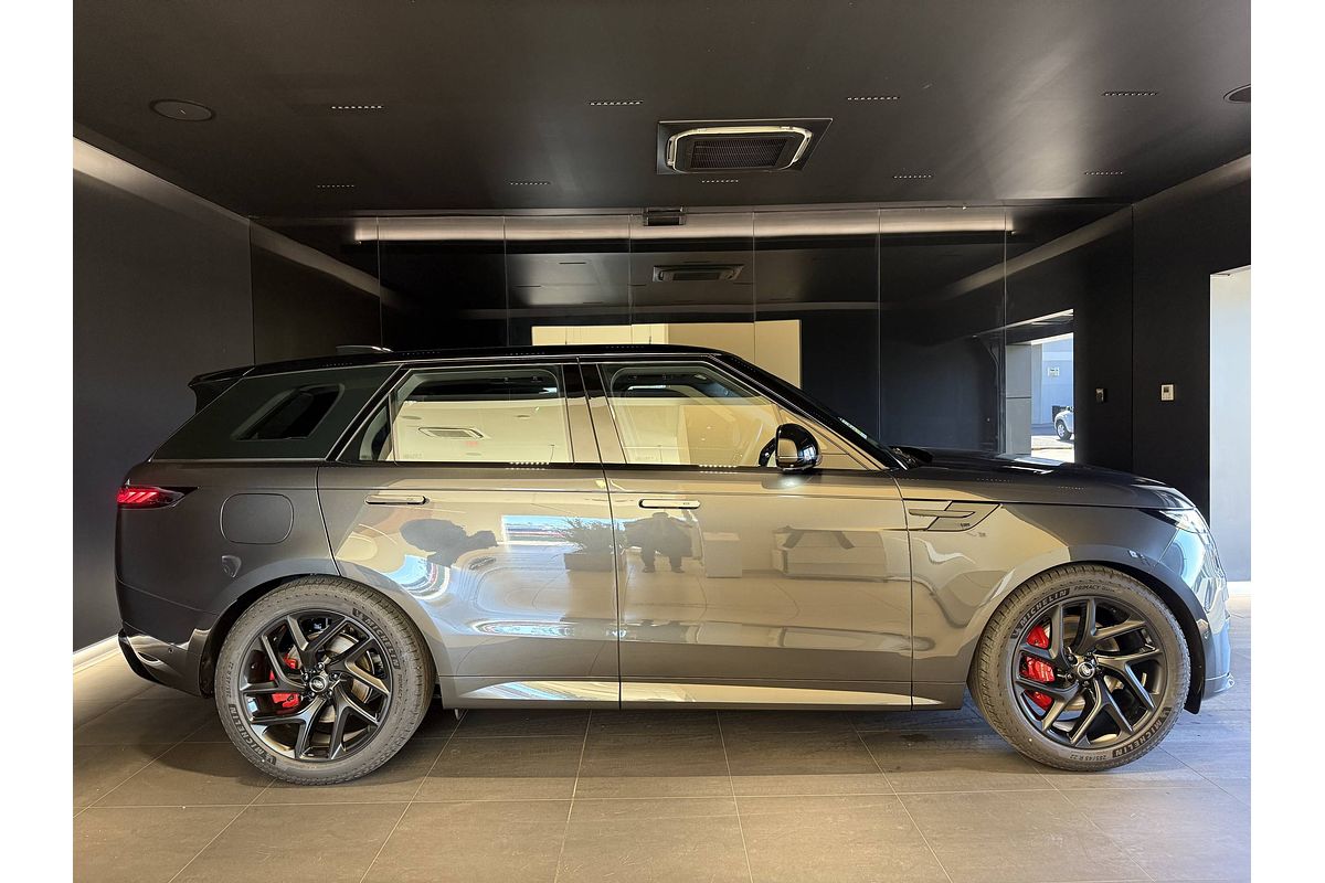 2025 Land Rover Range Rover Sport D250 Dynamic SE L461