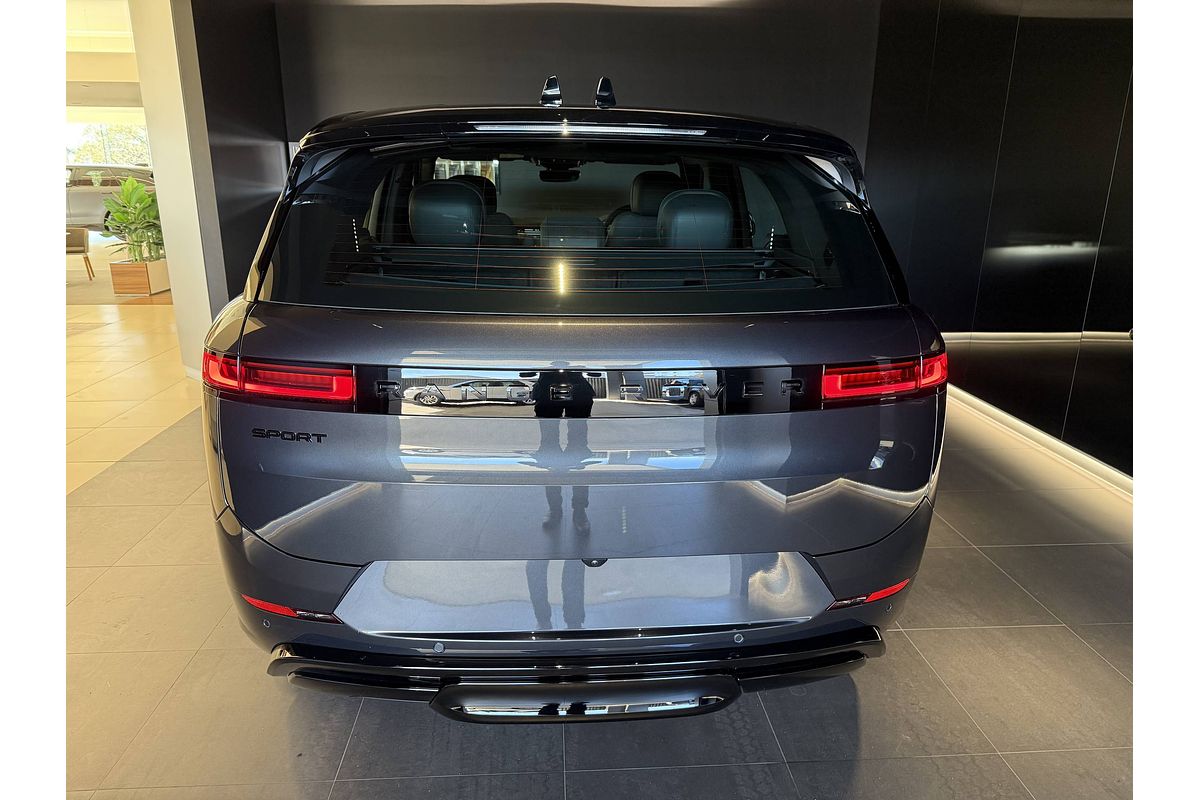 2025 Land Rover Range Rover Sport D250 Dynamic SE L461