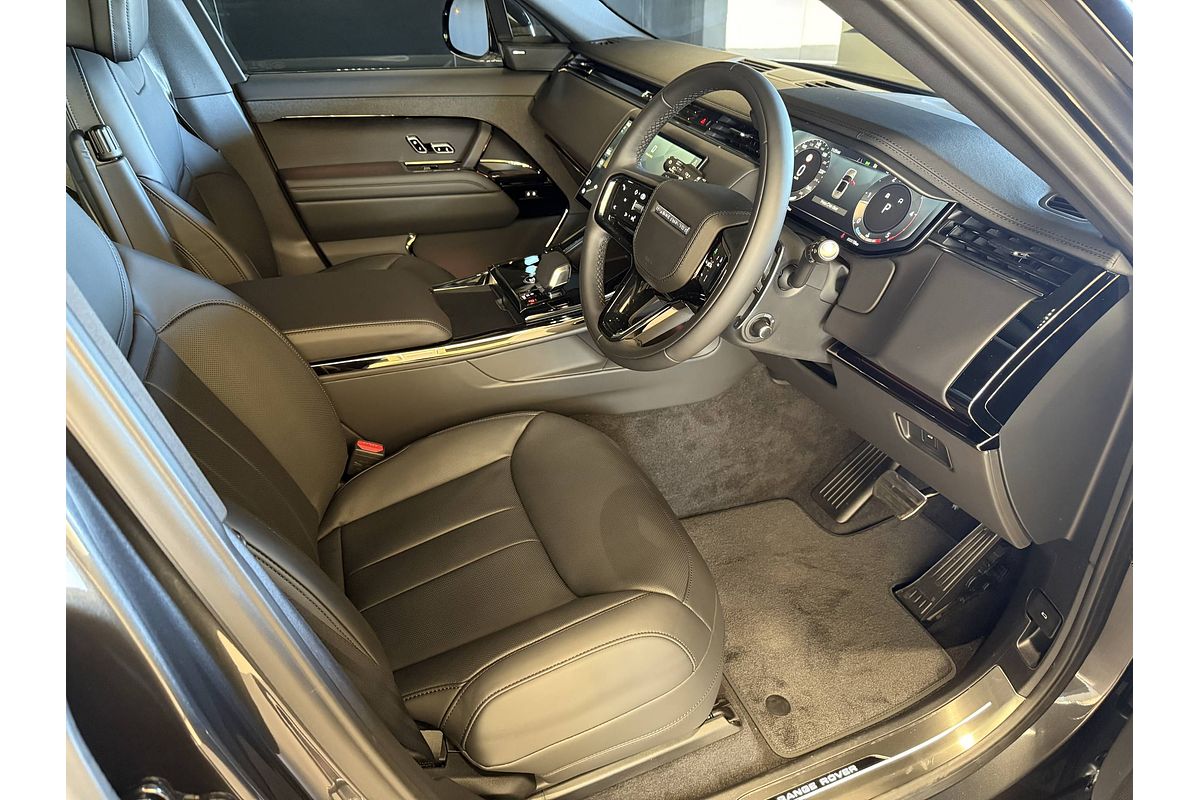 2025 Land Rover Range Rover Sport D250 Dynamic SE L461