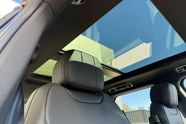 2025 Land Rover Range Rover Sport D250 Dynamic SE L461