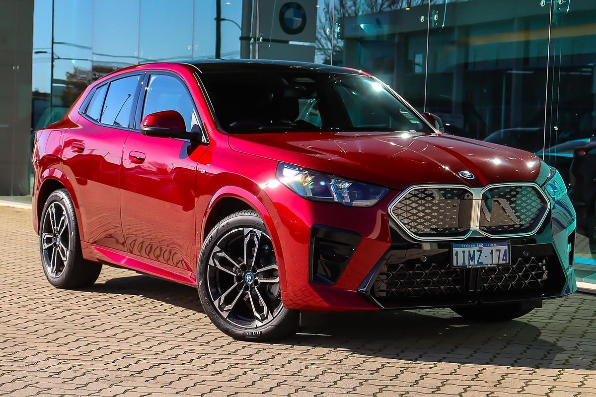 2024 BMW iX2 eDrive20 M Sport U10
