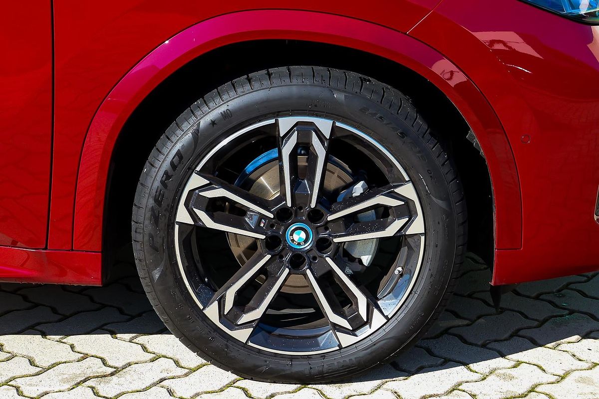 2024 BMW iX2 eDrive20 M Sport U10