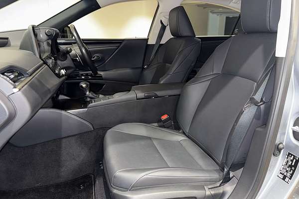 2022 Lexus ES ES250 Luxury AXZA10R