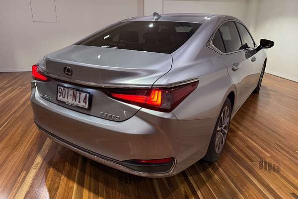 2022 Lexus ES ES250 Luxury AXZA10R