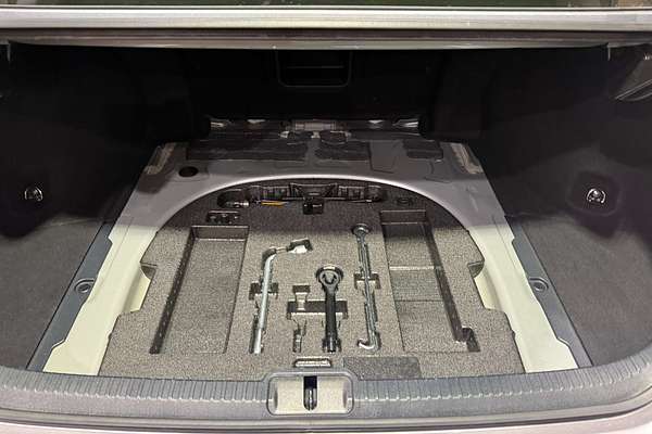 2022 Lexus ES ES250 Luxury AXZA10R