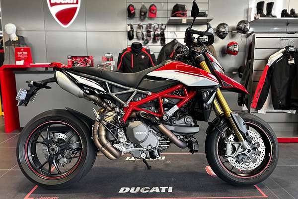 2022 Ducati HYPERMOTARD 950 SP