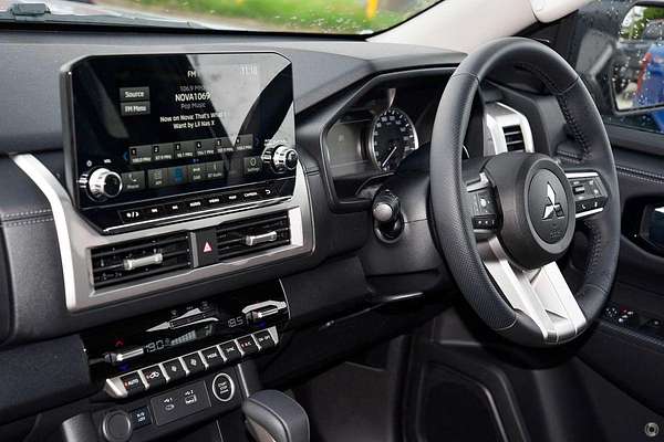 2024 Mitsubishi Triton GLS MV 4X4