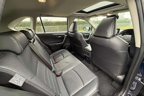 2022 Toyota RAV4 Cruiser AXAH54R