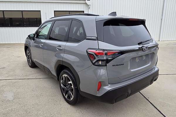 2025 Subaru Forester Touring S6