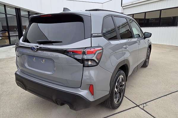 2025 Subaru Forester Touring S6
