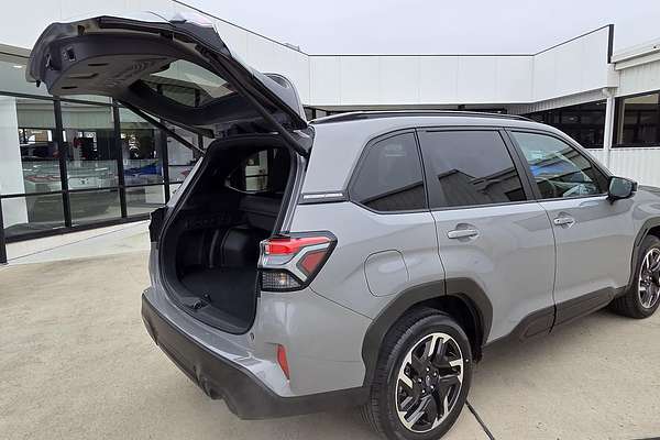 2025 Subaru Forester Touring S6