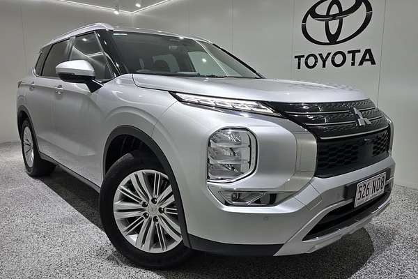 2023 Mitsubishi Outlander LS ZM