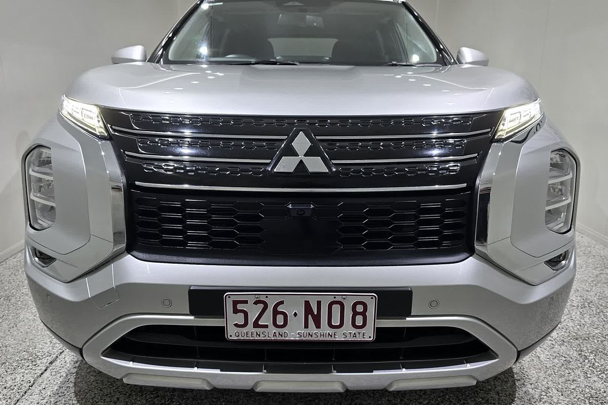 2023 Mitsubishi Outlander LS ZM