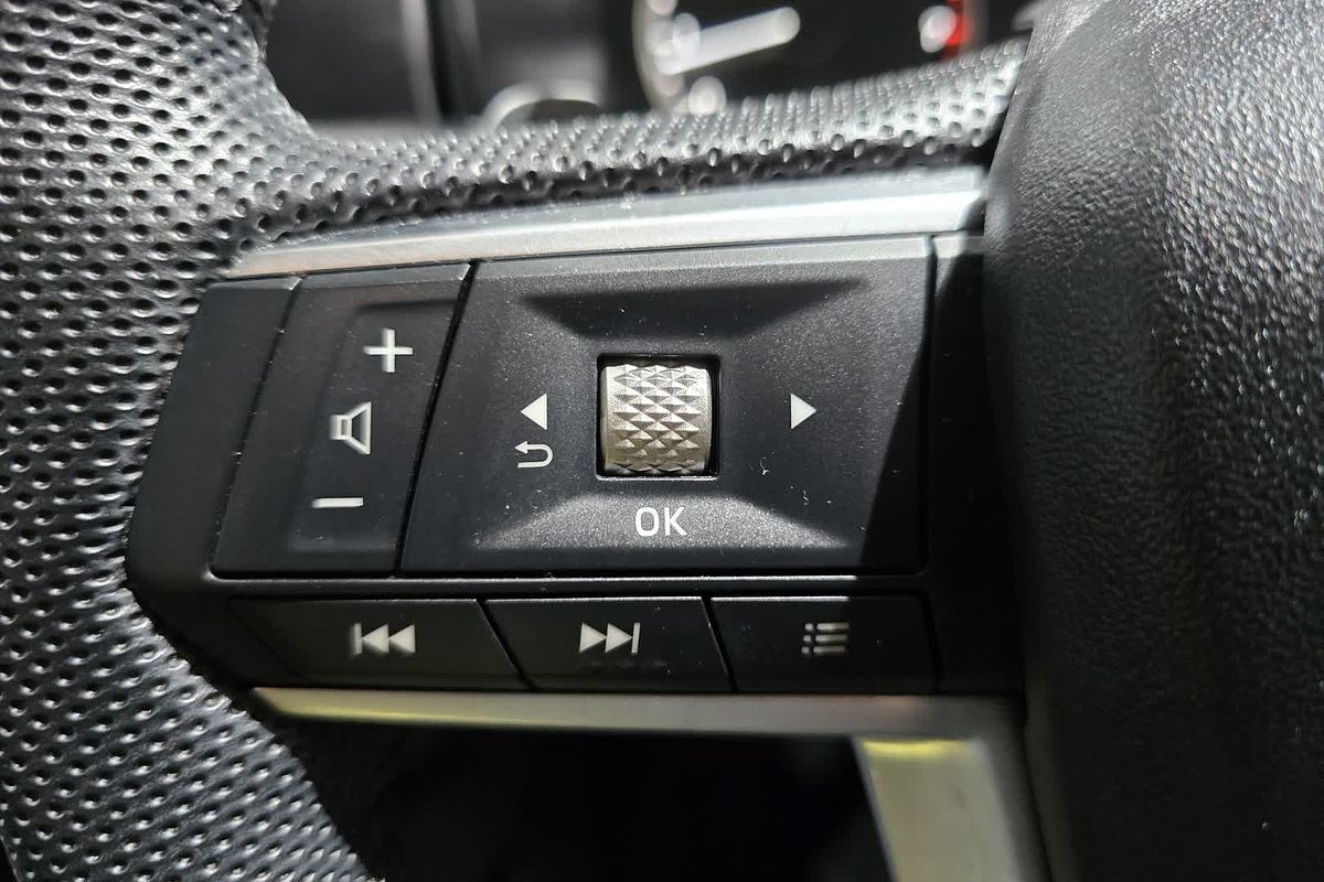 2023 Mitsubishi Outlander LS ZM