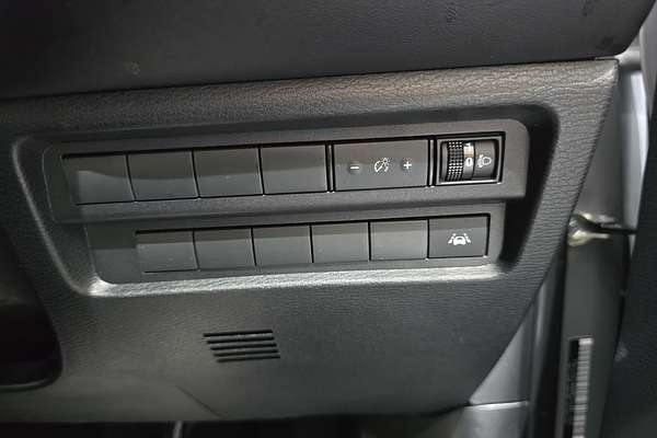 2023 Mitsubishi Outlander LS ZM