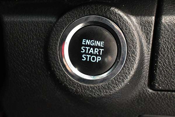 2020 Toyota Hilux SR5 GUN126R 4X4