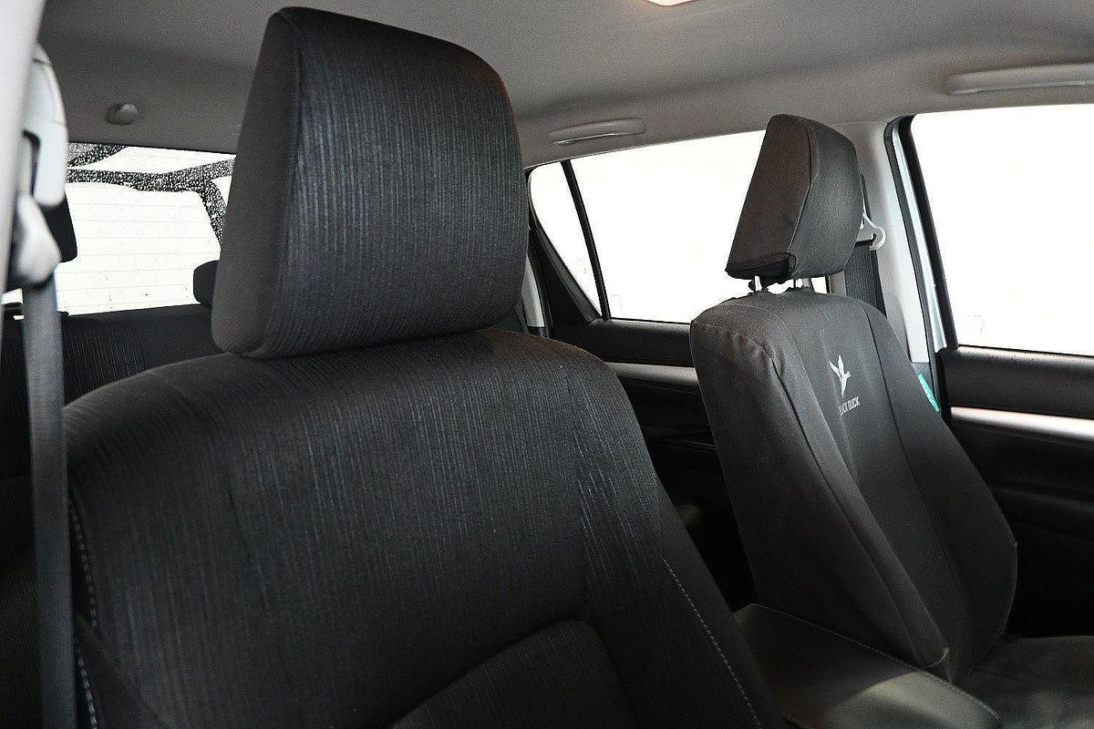 2020 Toyota Hilux SR5 GUN126R 4X4