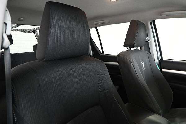 2020 Toyota Hilux SR5 GUN126R 4X4