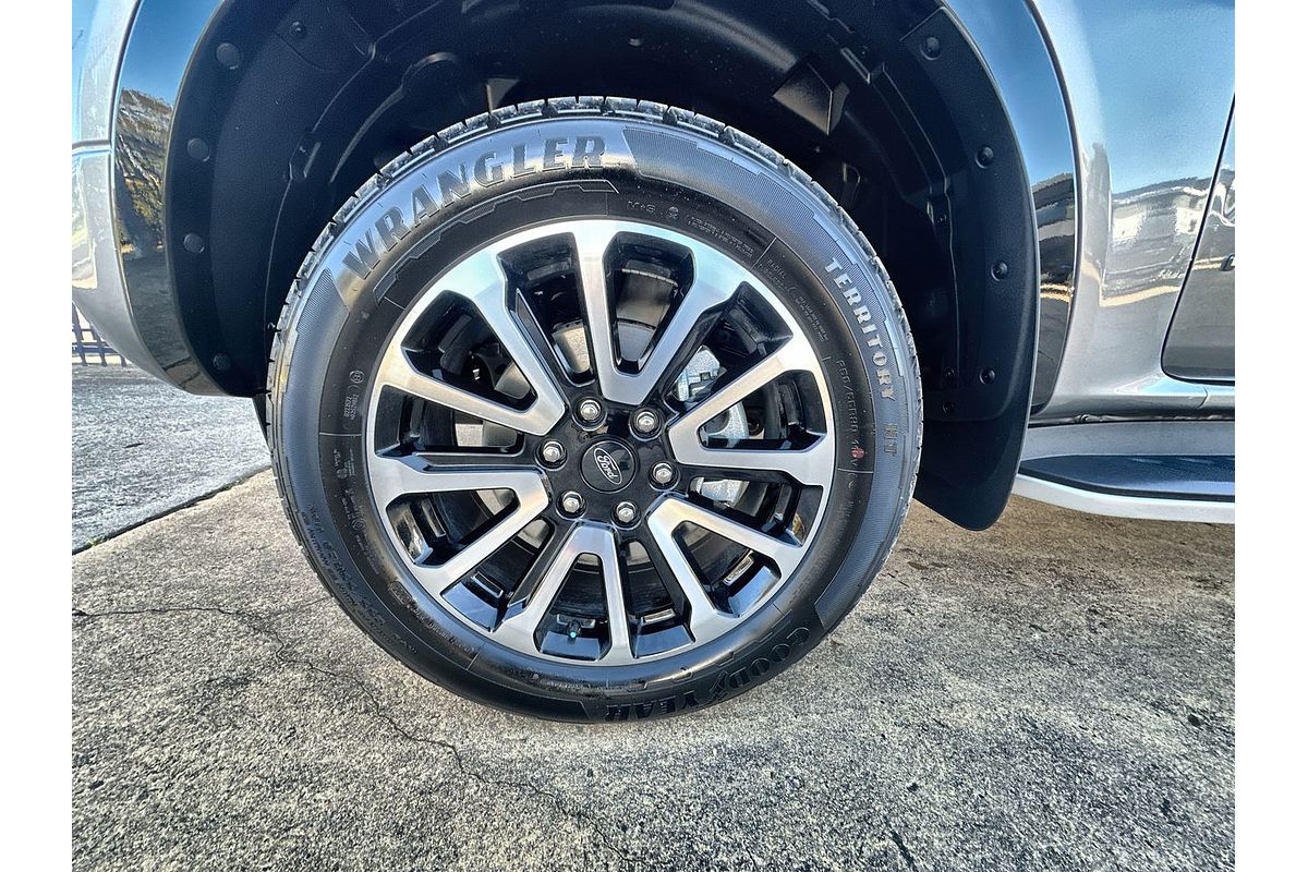 2025 Ford Ranger Platinum 4X4 3.0L