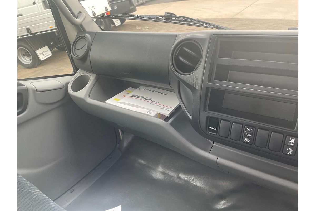 2025 Hino 300 Series 617 4x2