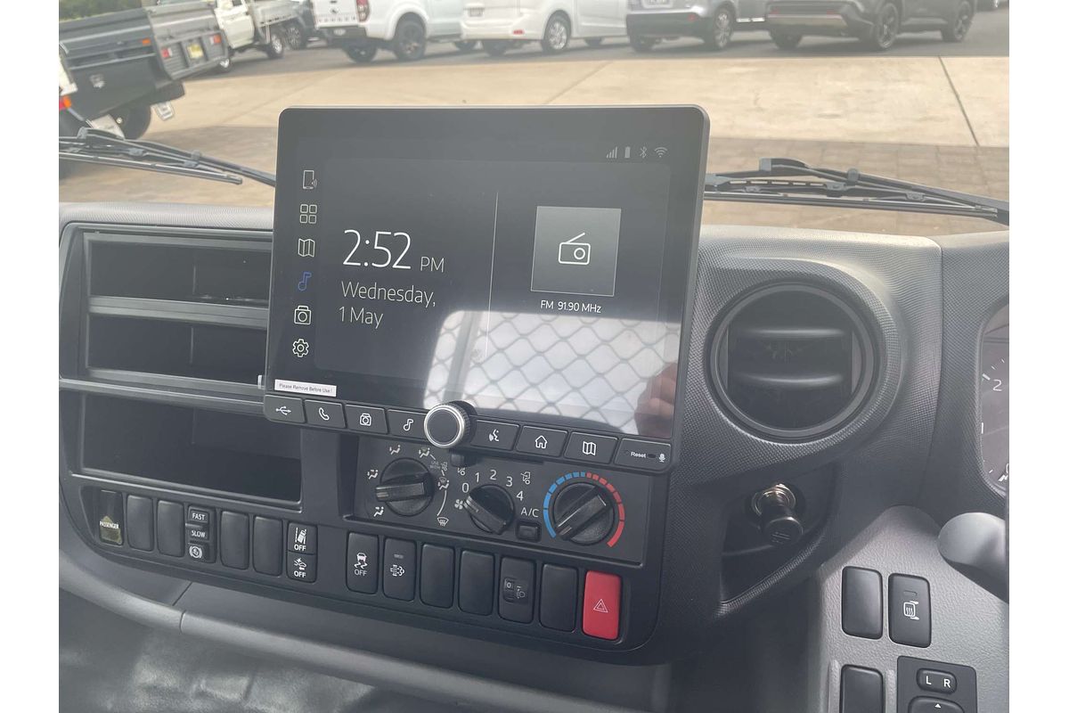 2025 Hino 300 Series 617 4x2