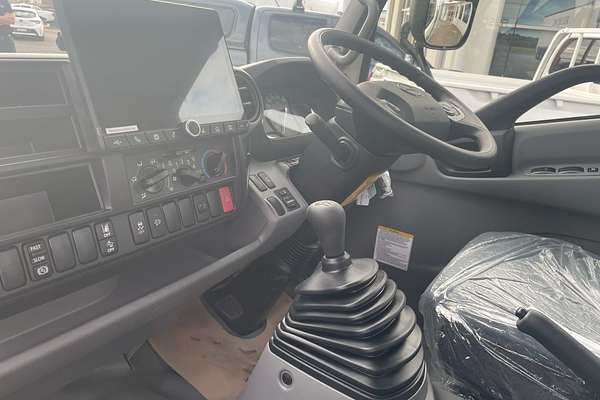 2025 Hino 300 Series 617 4x2