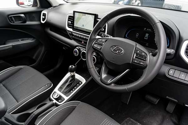 2025 Hyundai Venue Elite QX.V5