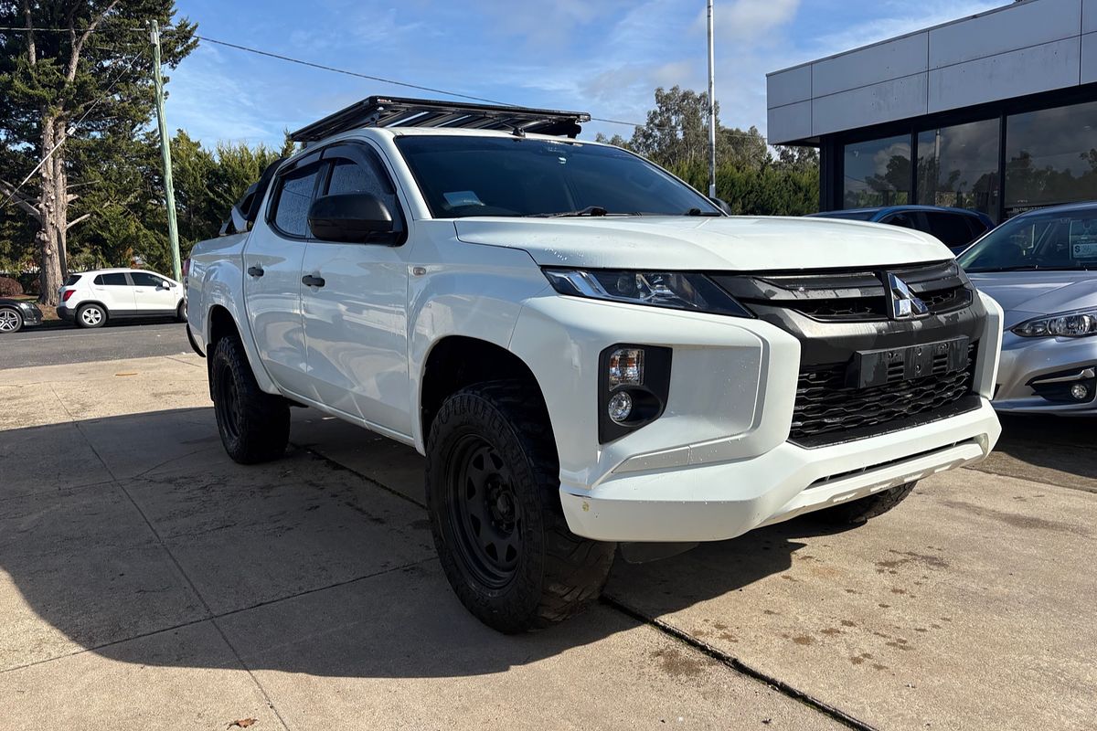 2019 Mitsubishi Triton GLX+ MR 4X4